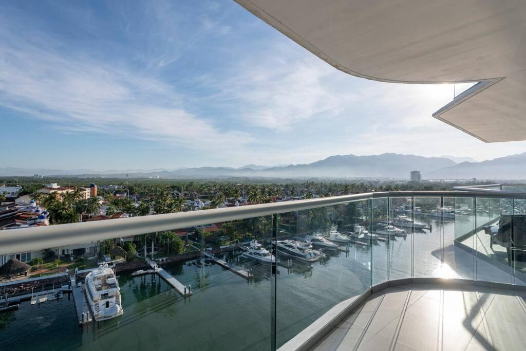 Luxury Condo On The Marina Puerto Vallarta Buitenkant foto
